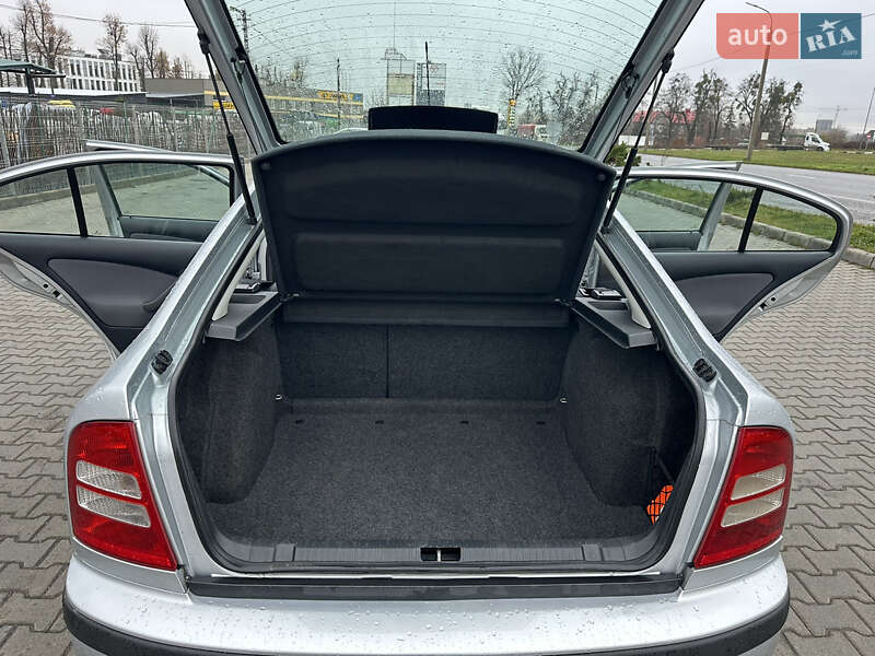 Лифтбек Skoda Octavia 2009 в Виннице