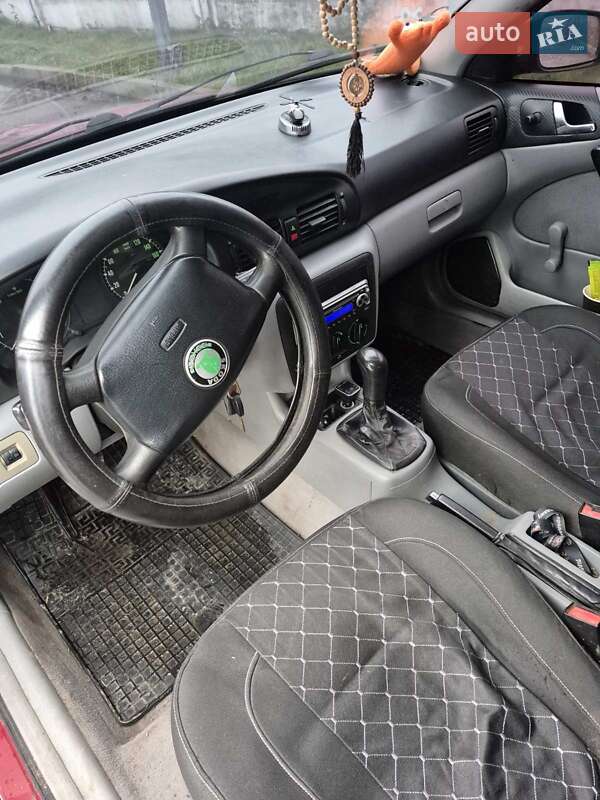 Лифтбек Skoda Octavia 1998 в Ирпене