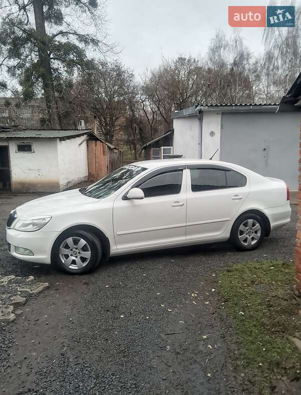 Лифтбек Skoda Octavia 2009 в Житомире