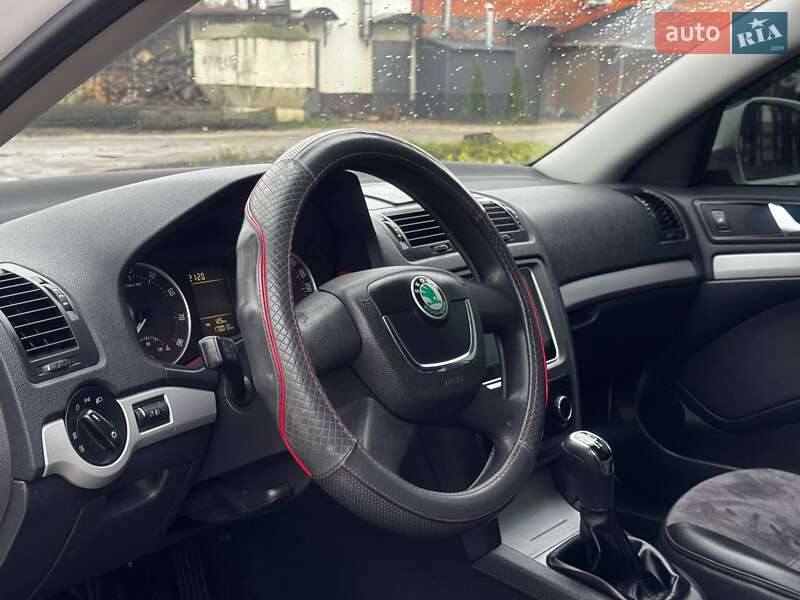 Лифтбек Skoda Octavia 2012 в Ахтырке