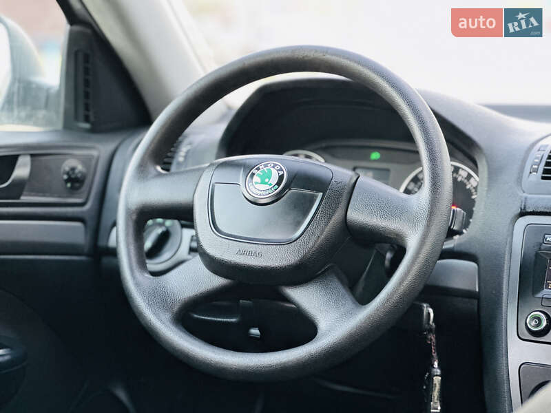 Універсал Skoda Octavia 2011 в Харкові
