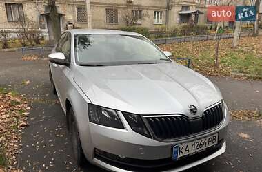 Лифтбек Skoda Octavia 2019 в Киеве
