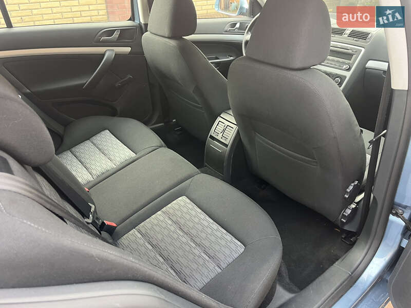 Лифтбек Skoda Octavia 2009 в Ахтырке