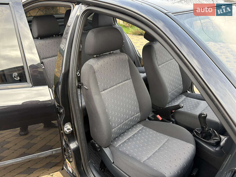 Лифтбек Skoda Octavia 2008 в Могилев-Подольске