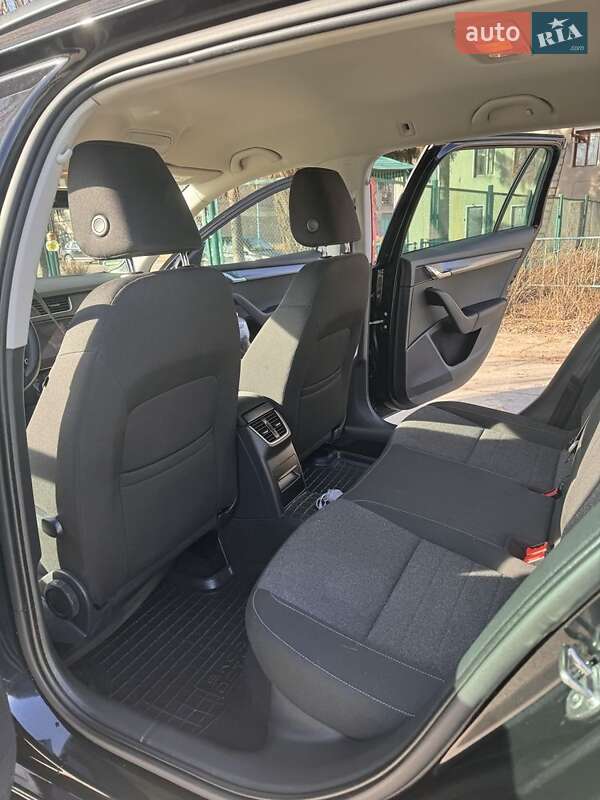 Универсал Skoda Octavia 2019 в Киеве