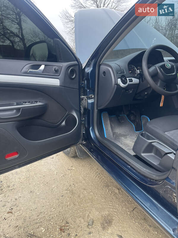 Лифтбек Skoda Octavia 2011 в Шаргороде