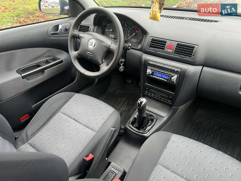 Универсал Skoda Octavia 2003 в Харькове