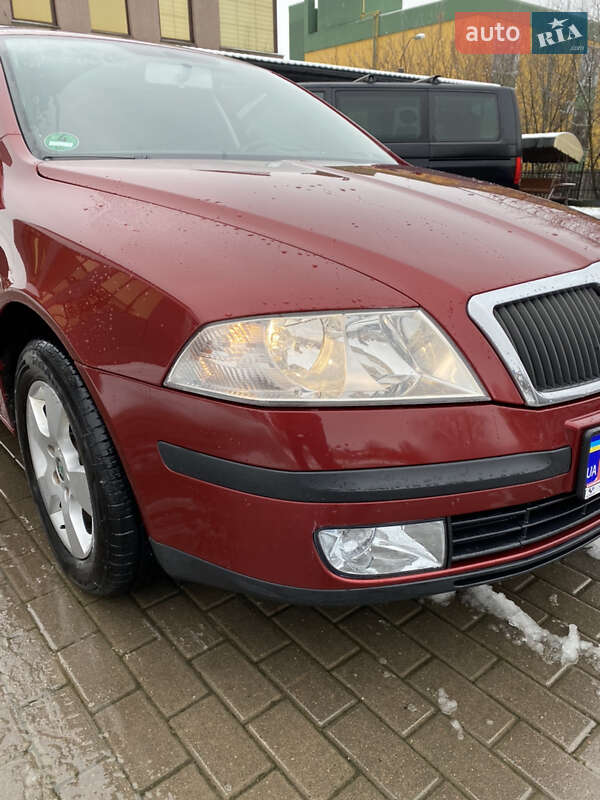 Ліфтбек Skoda Octavia 2008 в Рівному