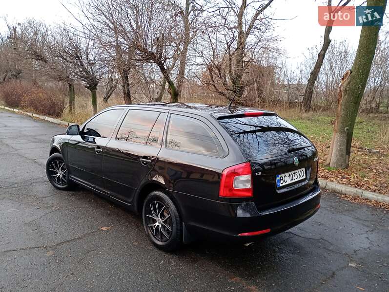 Универсал Skoda Octavia 2012 в Каменке фото 8 Универсал Skoda Octavia 2012 в Каменке