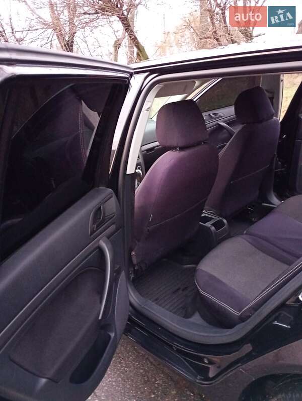 Универсал Skoda Octavia 2012 в Каменке фото 11 Универсал Skoda Octavia 2012 в Каменке