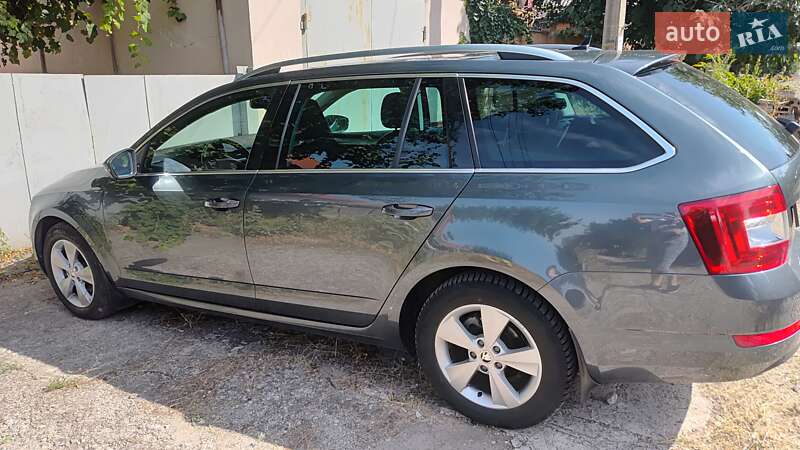 Універсал Skoda Octavia 2014 в Кам'янському