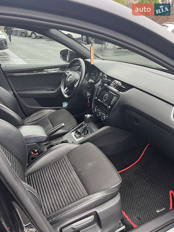 Универсал Skoda Octavia 2015 в Луцке