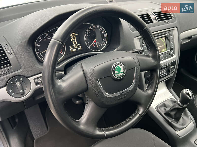 Ліфтбек Skoda Octavia 2011 в Луцьку