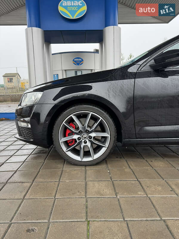 Универсал Skoda Octavia 2015 в Великой Багачке