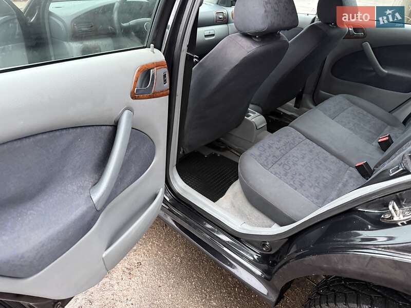 Лифтбек Skoda Octavia 1997 в Прилуках