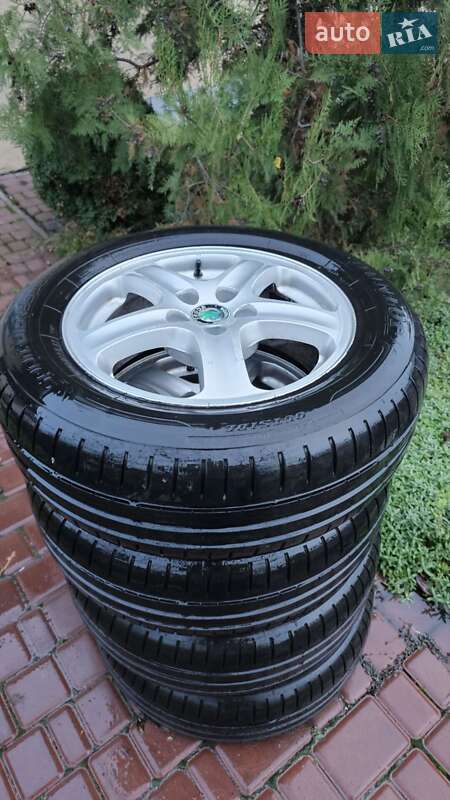 Лифтбек Skoda Octavia 2002 в Запорожье