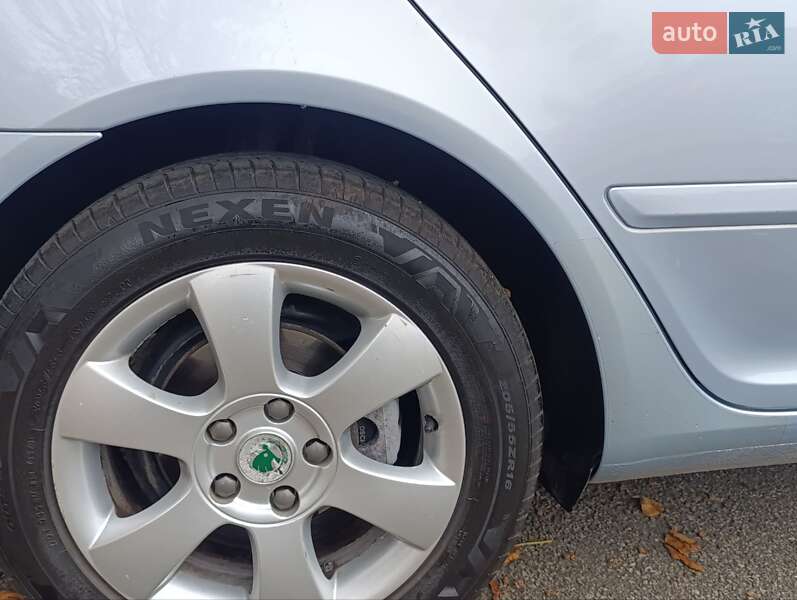 Универсал Skoda Octavia 2009 в Дубно