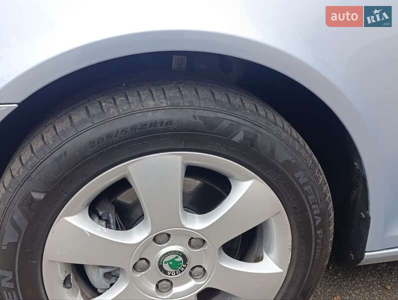 Универсал Skoda Octavia 2009 в Дубно