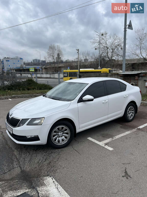 Лифтбек Skoda Octavia 2018 в Киеве