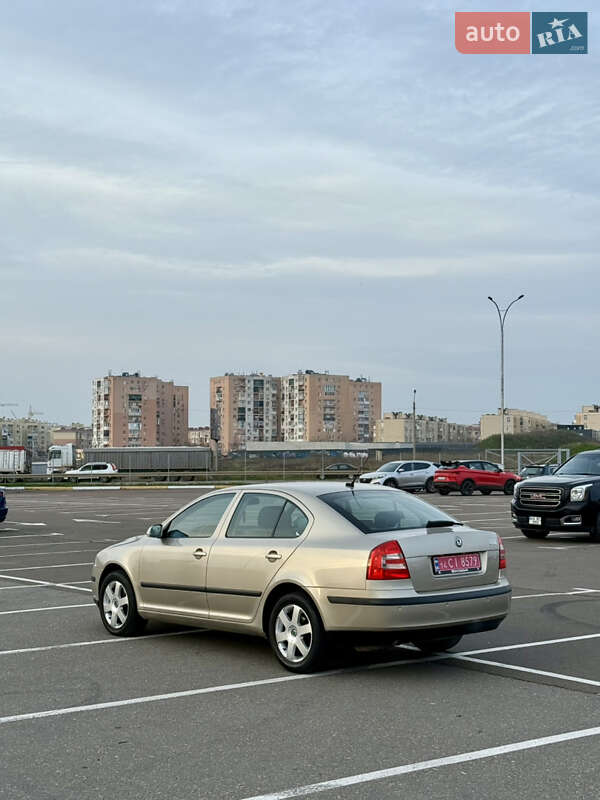 Лифтбек Skoda Octavia 2006 в Одессе