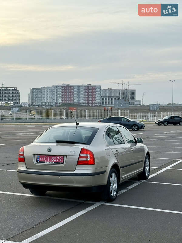Лифтбек Skoda Octavia 2006 в Одессе