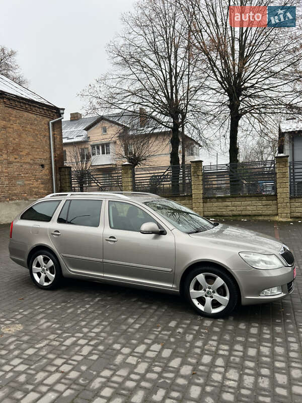 Универсал Skoda Octavia 2010 в Здолбунове