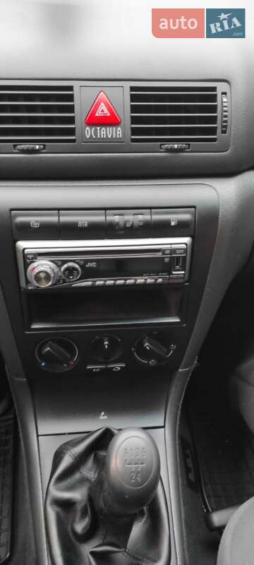 Універсал Skoda Octavia 2003 в Жашківу