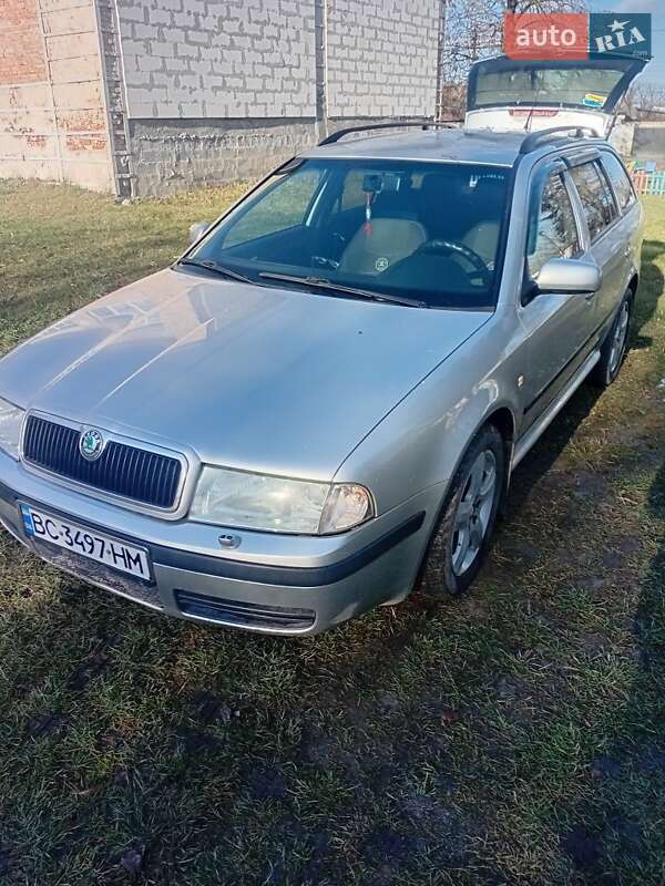 Універсал Skoda Octavia 2004 в Збаражі