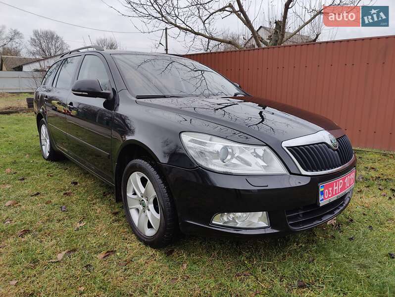 Универсал Skoda Octavia 2010 в Киеве фото 3 Универсал Skoda Octavia 2010 в Киеве