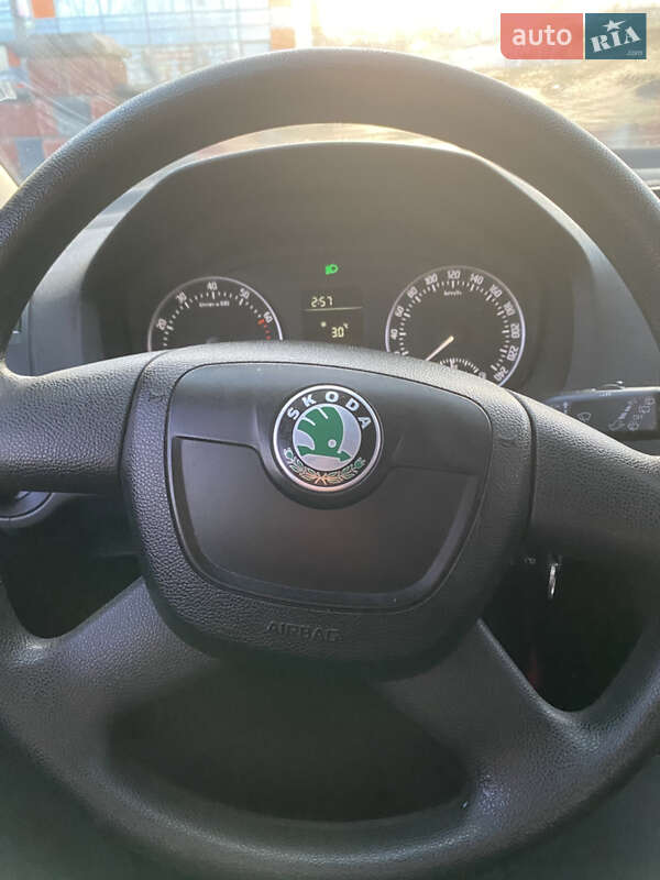 Лифтбек Skoda Octavia 2010 в Ровно