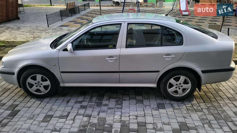Ліфтбек Skoda Octavia 2002 в Черкасах