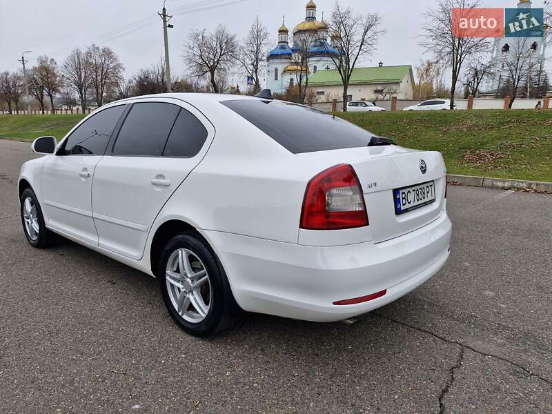 Ліфтбек Skoda Octavia 2010 в Кривому Розі