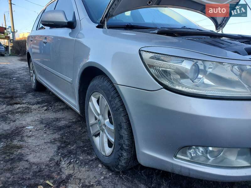 Универсал Skoda Octavia 2010 в Харькове