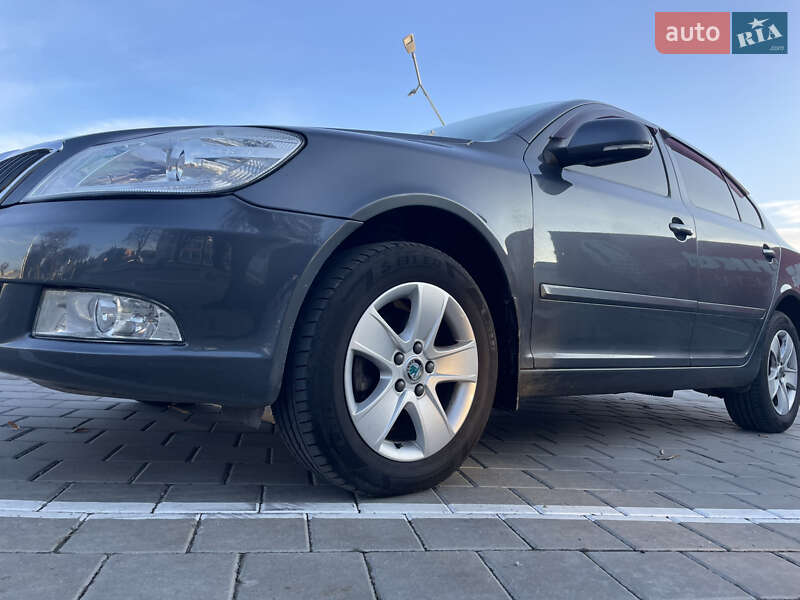 Лифтбек Skoda Octavia 2011 в Черкассах