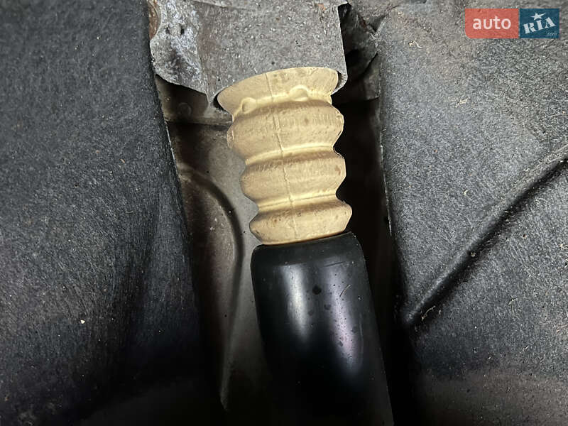 Универсал Skoda Octavia 2010 в Лубнах фото 14 Универсал Skoda Octavia 2010 в Лубнах