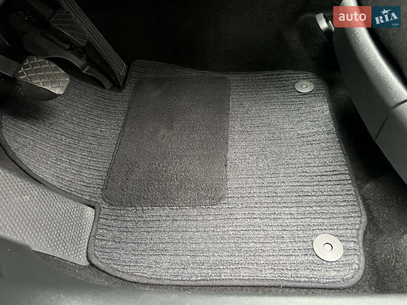 Универсал Skoda Octavia 2010 в Лубнах фото 45 Универсал Skoda Octavia 2010 в Лубнах