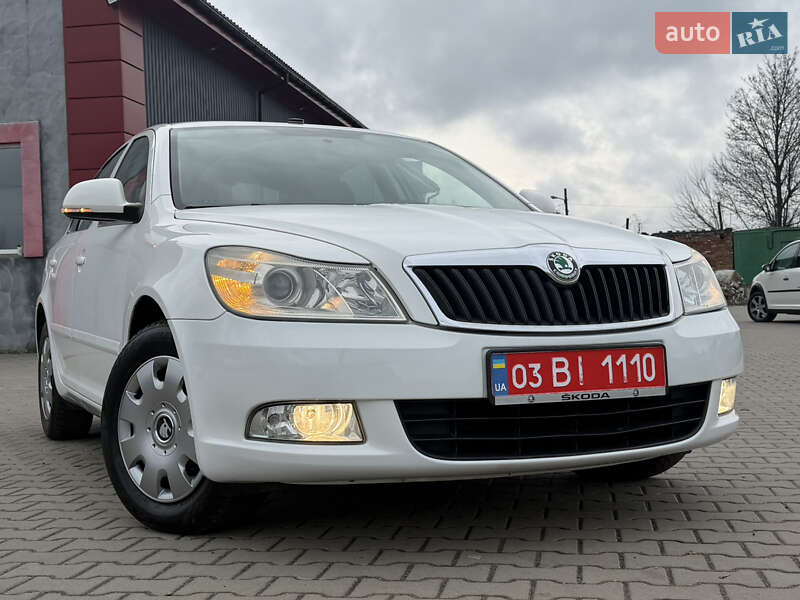 Ліфтбек Skoda Octavia 2009 в Лубнах