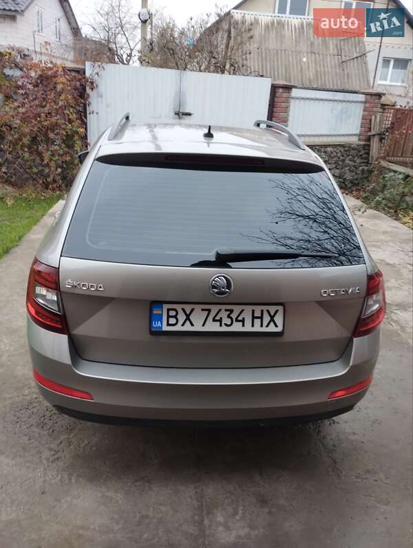 Універсал Skoda Octavia 2015 в Старокостянтинові