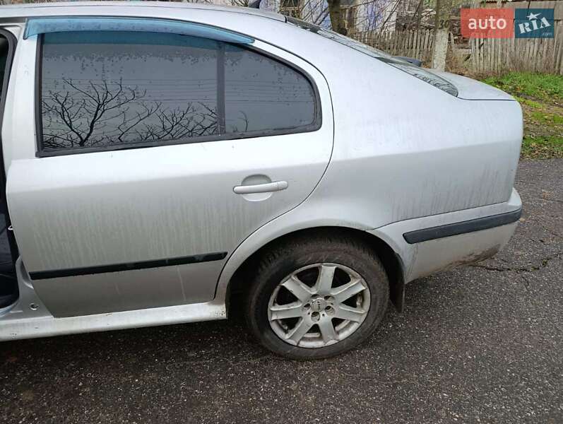 Лифтбек Skoda Octavia 2001 в Николаеве