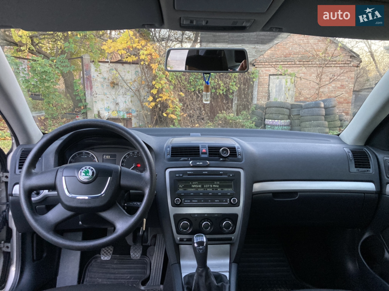 2011 Skoda Octavia - мініатюра 13