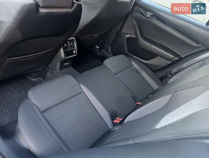 Лифтбек Skoda Octavia 2021 в Днепре