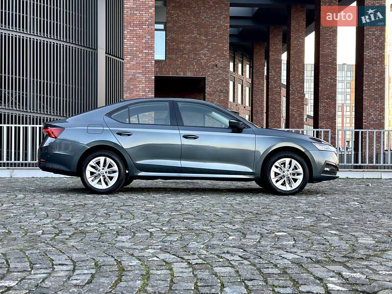 Лифтбек Skoda Octavia 2021 в Днепре