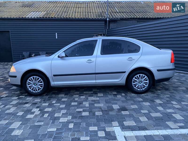 Лифтбек Skoda Octavia 2006 в Николаеве