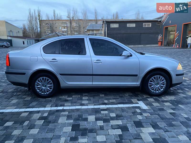 Лифтбек Skoda Octavia 2006 в Николаеве