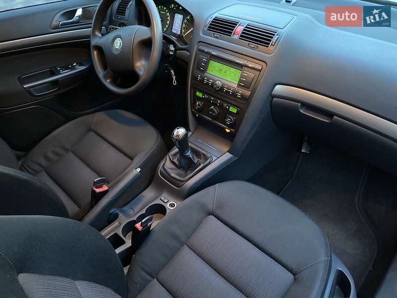 Лифтбек Skoda Octavia 2006 в Николаеве