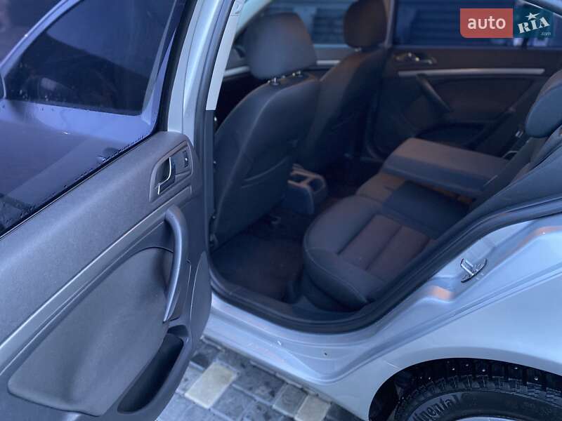 Лифтбек Skoda Octavia 2006 в Николаеве