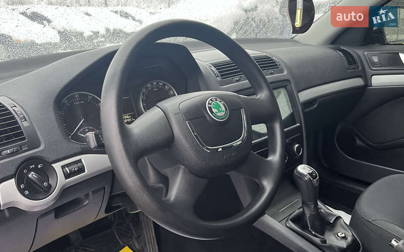 Лифтбек Skoda Octavia 2012 в Стрые