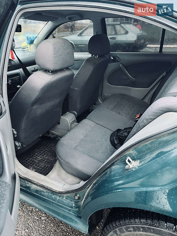 Ліфтбек Skoda Octavia 1998 в Іваничах