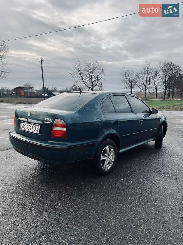 Ліфтбек Skoda Octavia 1998 в Іваничах