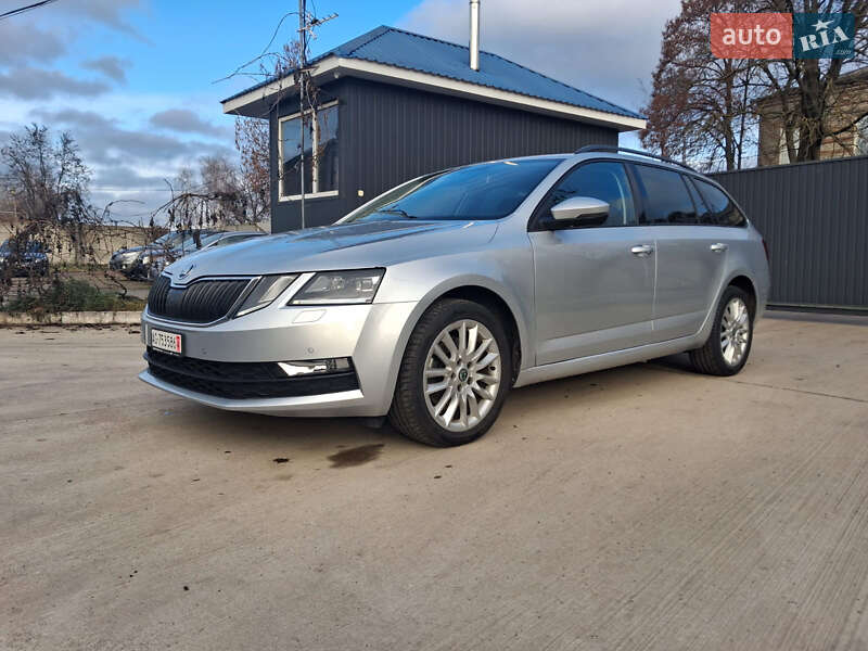 Универсал Skoda Octavia 2020 в Чернигове
